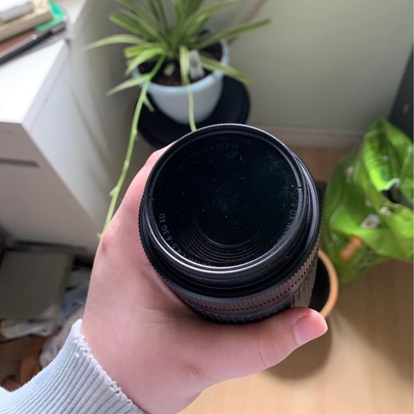 Nikon Nikkor 70-300mm f/4.5-6.3 ED AF-P DX Lens - Picture 2 of 6